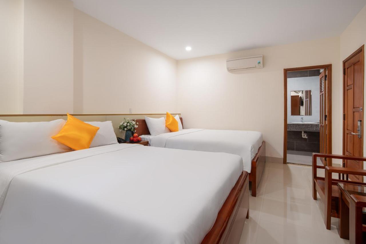 Lotus Rock 05 Hotel Da Nang Exterior photo